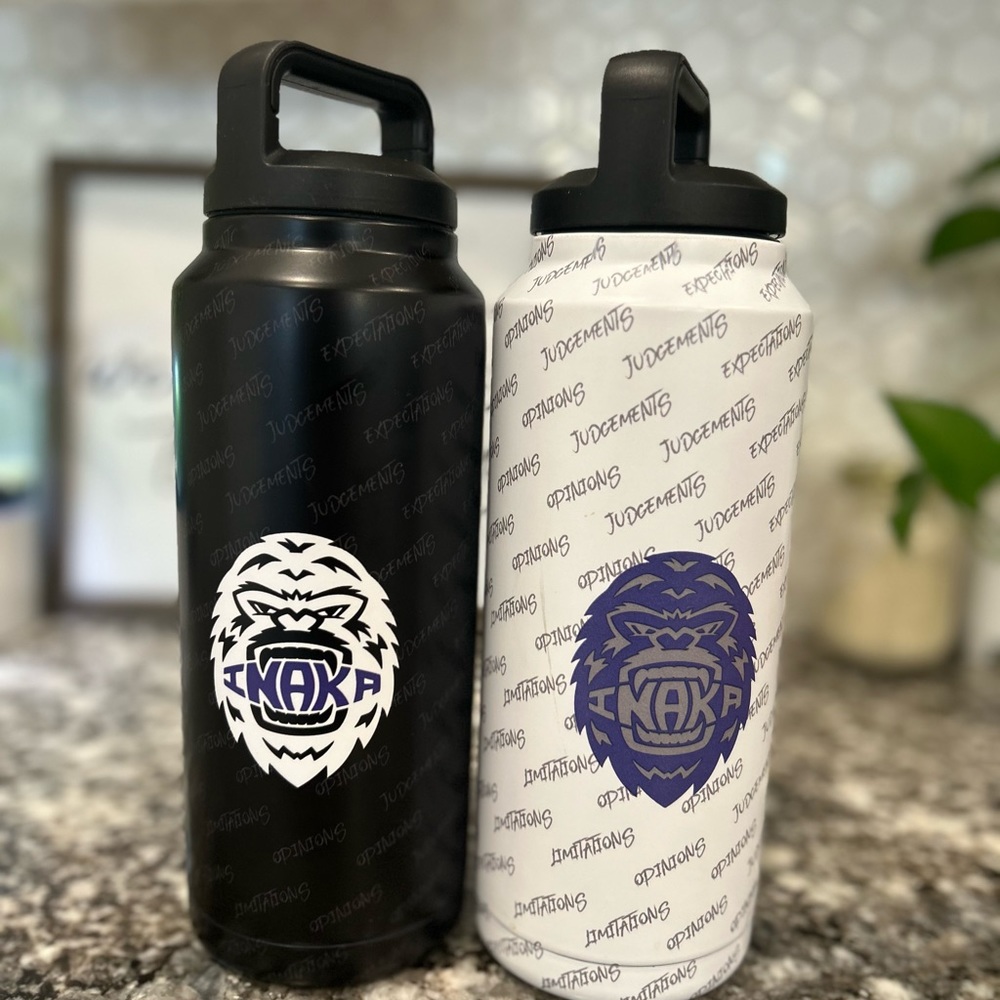 INAKA Power stainless steel water bottles.